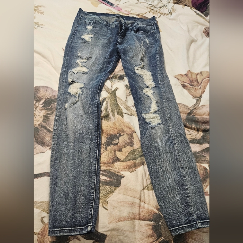 Judy Blue Straight Leg Blue Jeans Distressed